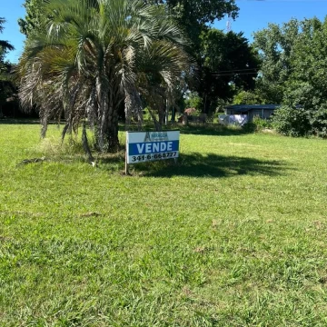 Terreno amplio en esquina sobre el acceso a Coronel Domínguez