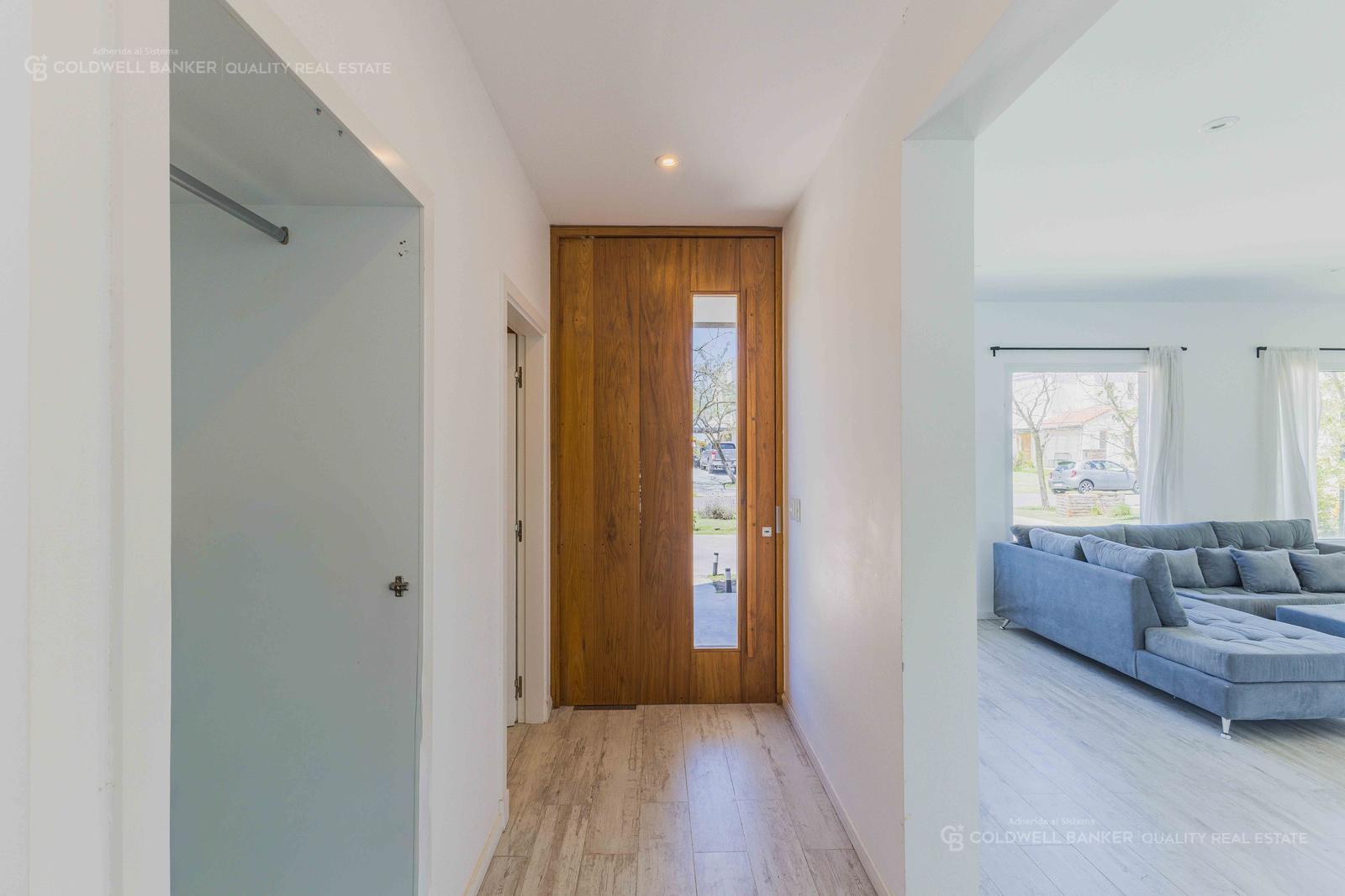 CASA | 4 AMBIENTES | PILETA | VISTA AL LAGO | GALERÍA CON PARRILLA | EL CANTÓN ISLAS - 2