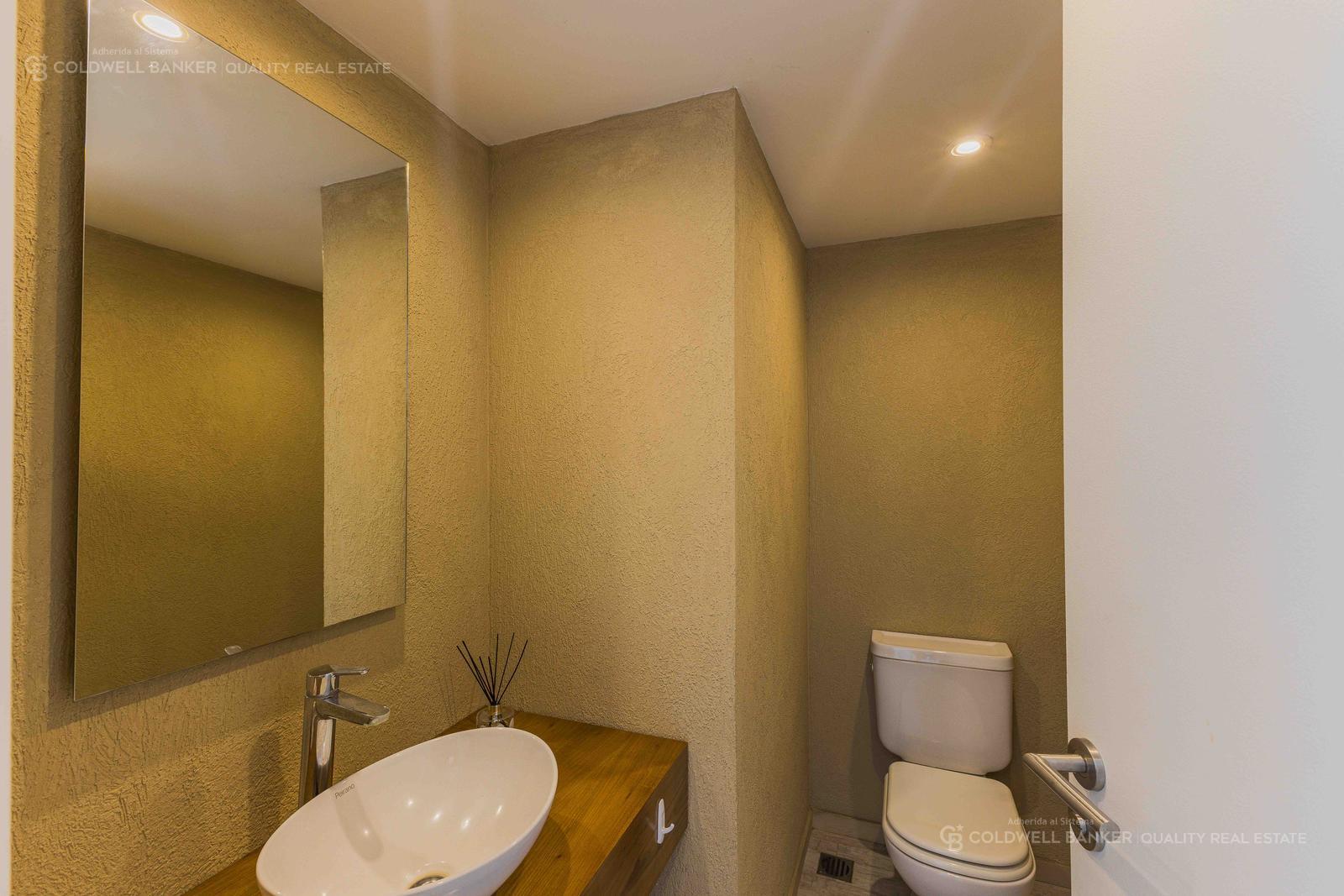 CASA | 4 AMBIENTES | PILETA | VISTA AL LAGO | GALERÍA CON PARRILLA | EL CANTÓN ISLAS - 4