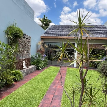 Casa Venta 4 amb APTO CREDITO, LANUS OESTE, G.B.A. ZONA SUR