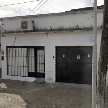 Local en venta - 52 m2 - Sarandi.