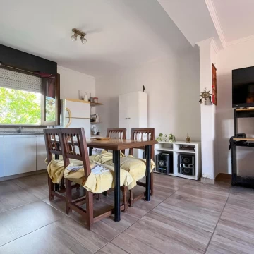 VENTA - Departamento de 1 dormitorio con lavadero exclusivo - Matheu, Rosario. APTO CRÉDITO.