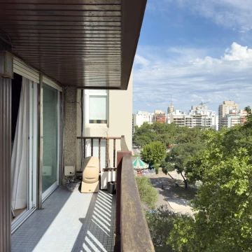 Departamento 4 ambientes en Plaza Mitre con cochera