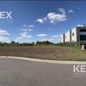 Venta de terreno en Haras Santa Maria