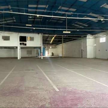 Edificio Comercial en  Paso del Rey centro
