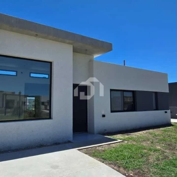 Casa  en Venta en Santa Elisa, Pilar del Este, Pilar