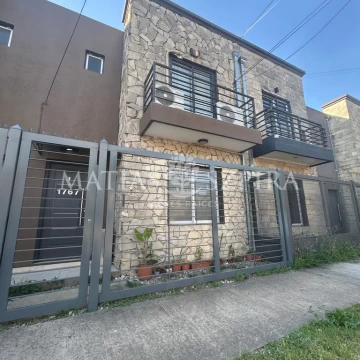 Casa en venta 3 ambientes
