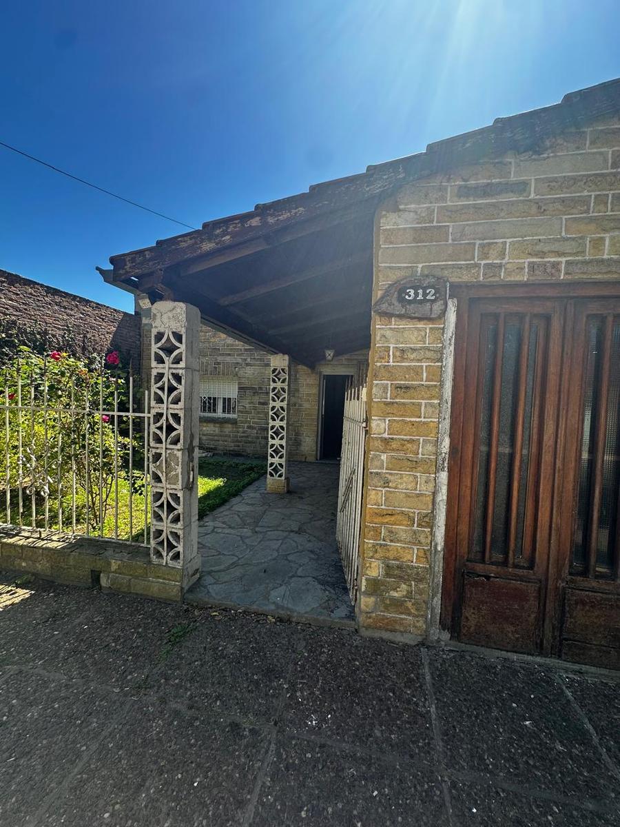 Venta Casa A Refaccionar Terreno Mercedes Permuta - 2