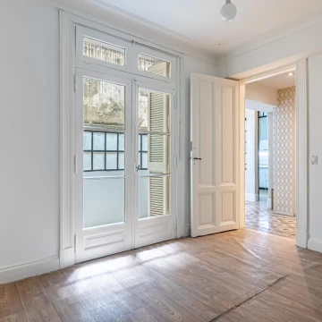Venta Departamento Antiguo - 5 Ambientes en Retiro - APTO PROFESIONAL