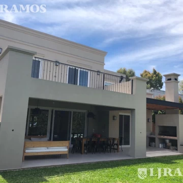 EXCELENTE CASA -AQUILER TEMPORAL - BARRIO CERRADO LA DAMASIA - ENERO 2027