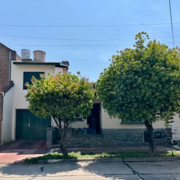 Chalet en San Jose con amplio fondo