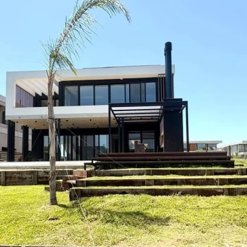 Casa en El Yacht