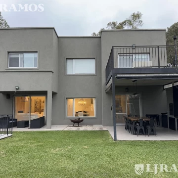 ALQUILER  ENERO 2027 - BARRIO CERRADO LA DAMASIA - EXCELENTE CASA