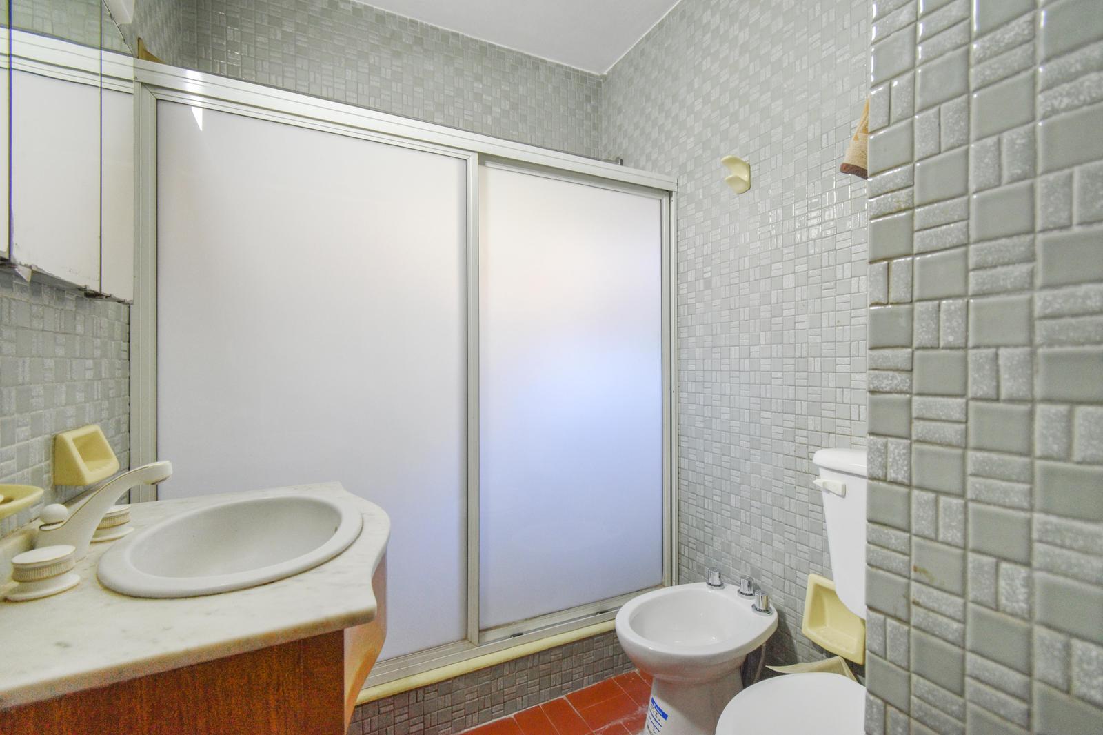 Baño completo planta baja
