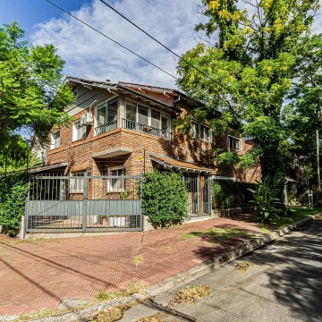 CASA EN VENTA EN MARTINEZ EN EXCELENTE UBICACIÓN
