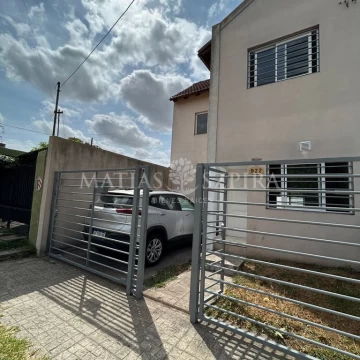 Casa en venta 4 ambientes