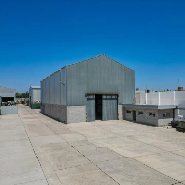 ALQUILER - DEPOSITO - QUILMES - AUTOPISTA BUENOS AIRES LA PLATA - NAVE INDUSTRIAL - 547 m2