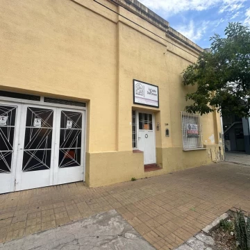 VENDE casa ubicada en Ameghino 556