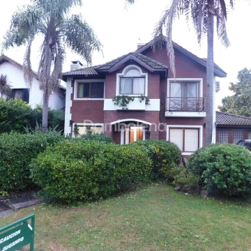Casa  en Venta en Haras María Elena, Moreno