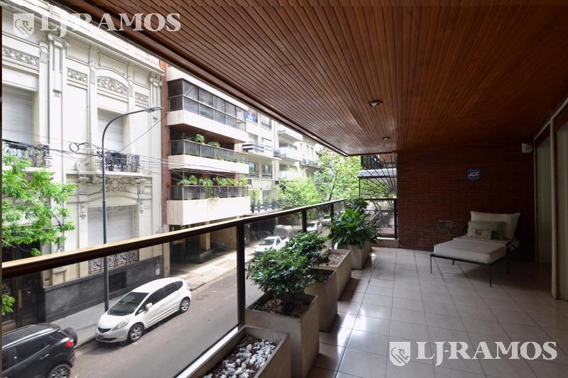 06-Balcón