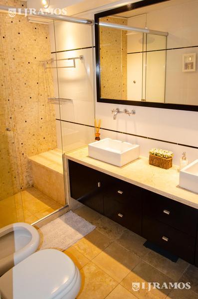 12- Baño suite principal