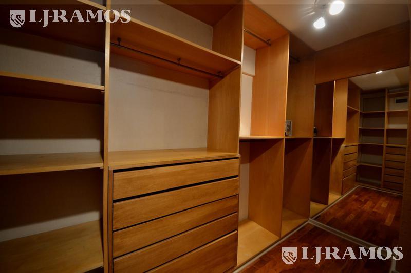 15.vestidor