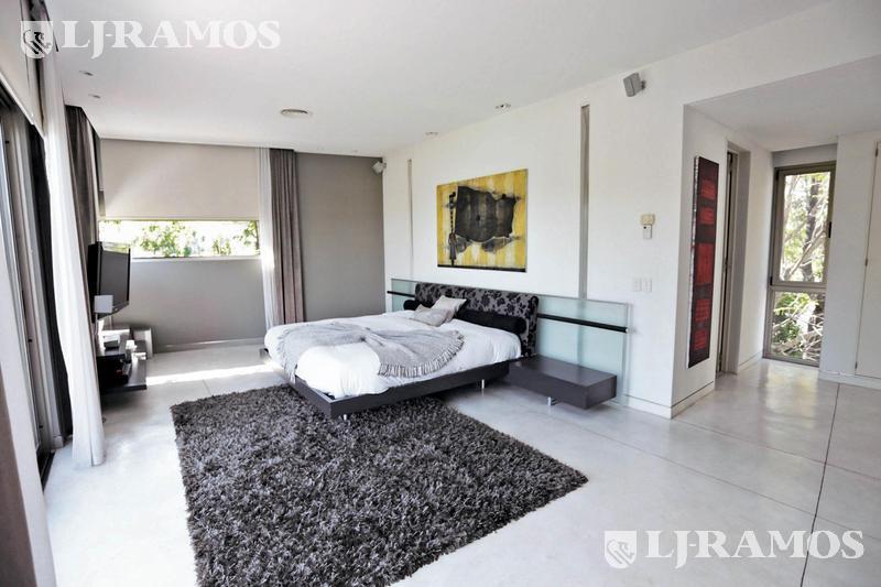 19 - SUITE