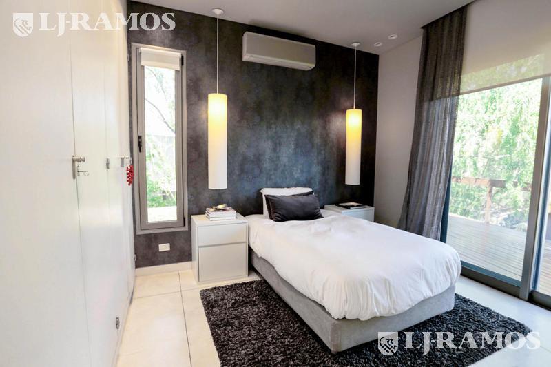 22 - SUITE