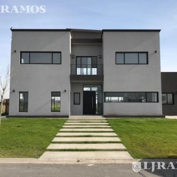 Casa en El Canton - Norte