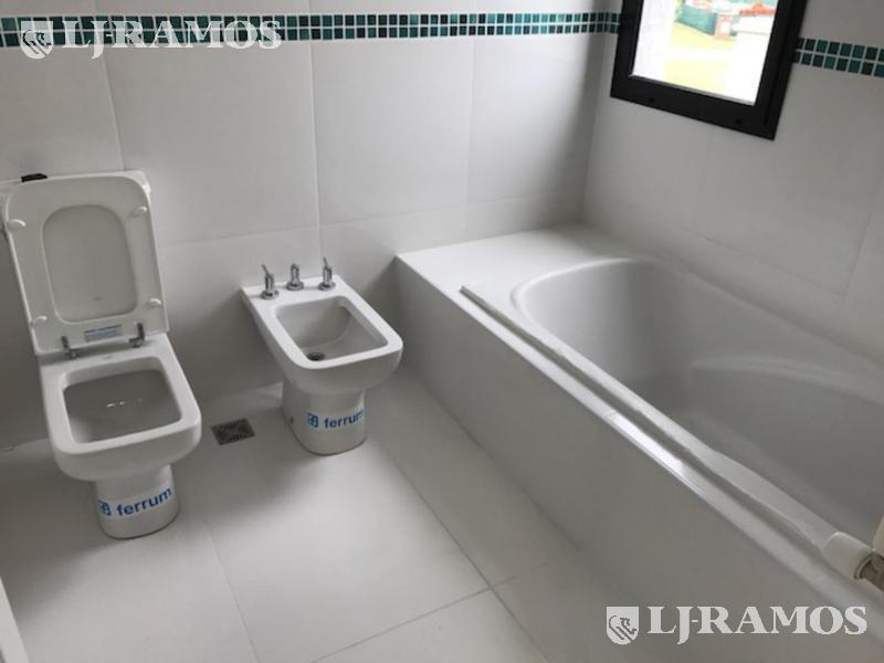 15 - BAÑO