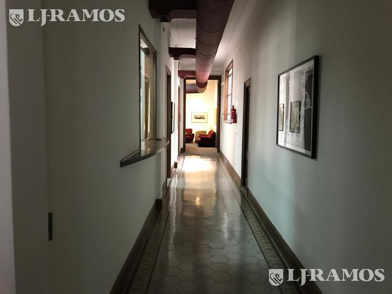08-PASILLO