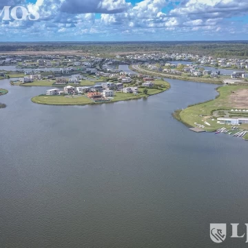 Terreno en Puertos del Lago - BARRIO AMARRAS