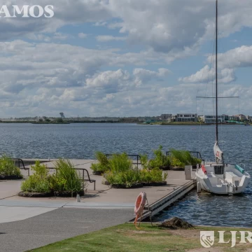 Terreno en Puertos del Lago - BARRIO AMARRAS