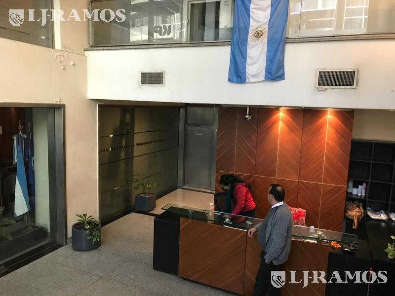 01-HALL DEL EDIFICIO