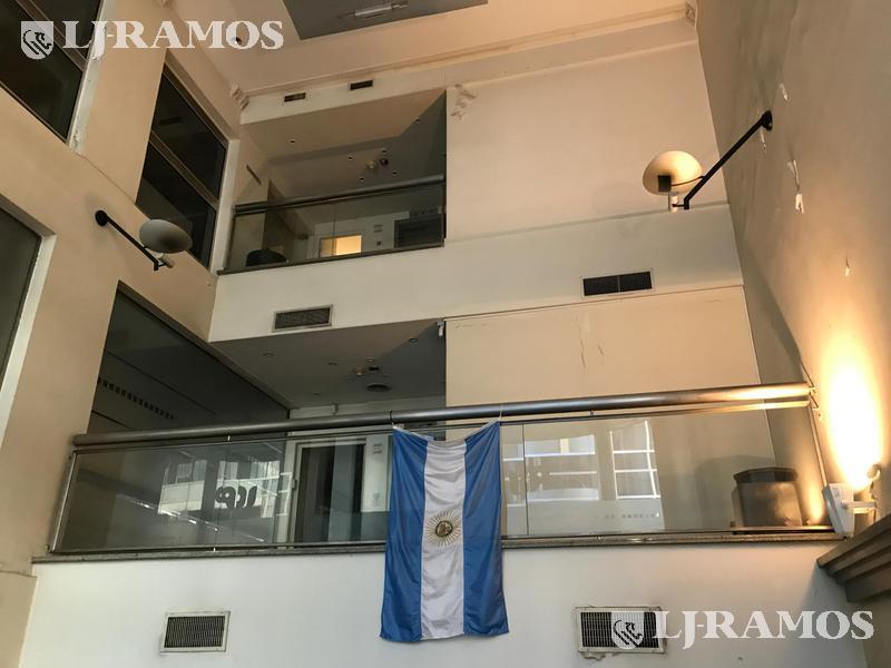 02-HALL DEL EDIFICIO