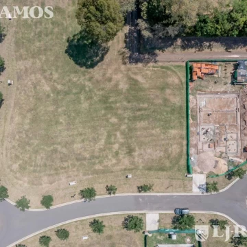 Construí tu casa en Barrio Privado Santo Tomás, Pilar. Excelente ubicación.