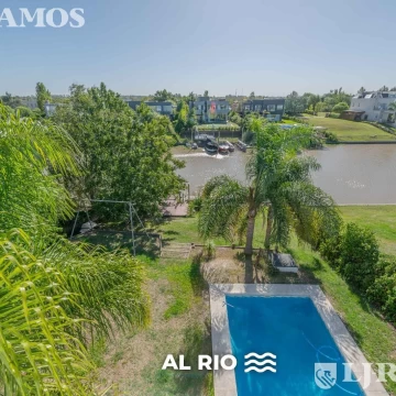 Gran Casa con 4 dormitorios  en venta  en el  Barrio San Marco - Villanueva  con salida al Río Luján