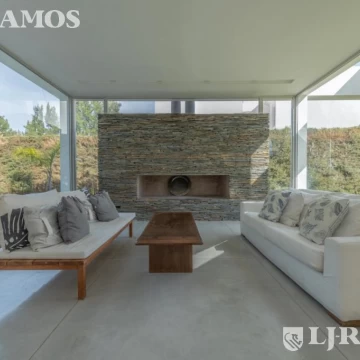 Casa con 3 dormitorios mas dependencia en venta / alquiler  en EL ENCUENTRO.