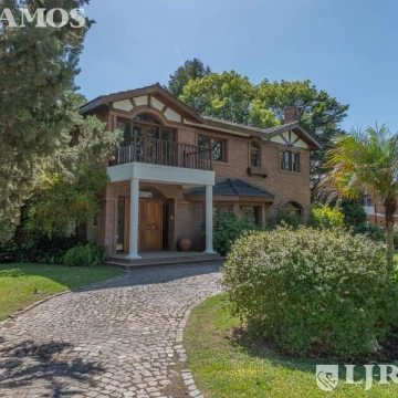 VENTA- Casa en Village Country Club- Golf- Tennis- Altura Km 38,5 Panam Ramal PILAR
