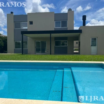 Casa en el Barrio Vistas Puertos ESCOBAR