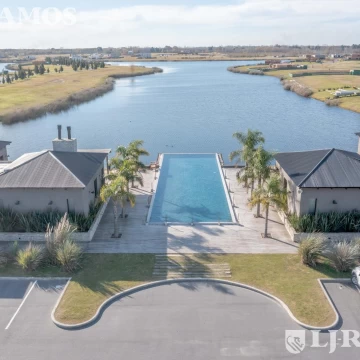 Hermosa casa en Venta en 1 Planta con Piscina Excelentes terminaciones PG
