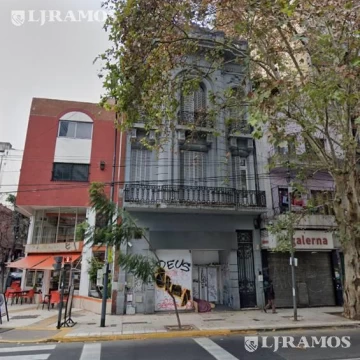 Local en  Balvanera