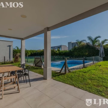Casa en el BARRIO VISTAS - PUERTOS / ESCOBAR