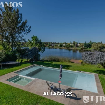 CASA VENTA A LAGUNA VILLANUEVA. APTO CREDITO. 5 DORMITORIOS.