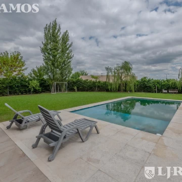 Casa en  area 1 San Sebastián OPORTUNIDAD MB