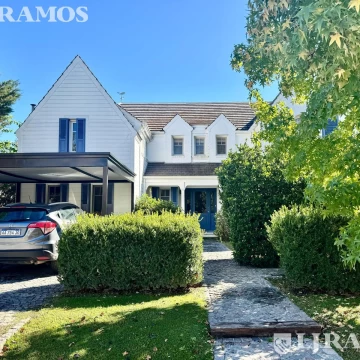 LJ RAMOS VENDE | CASA  AYRES DE PILAR | INMEJORABLE ACCESO KM 43.5 PANAMERICANA RAMAL PILAR