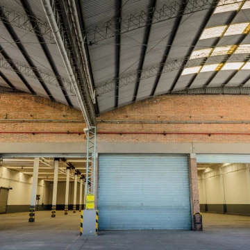 ALQUILER - DEPOSITO –  PABLO PODESTA - 4.927 m²