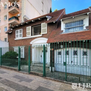 Casa en venta 6 amb con jardin y pileta
