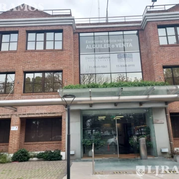 Edificio en alquiler o venta de 1300 m2 en Lomas de San Isidro