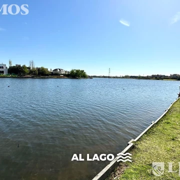 A LAGUNA. NORTE A NOROESTE. YA ESCRITURADO.